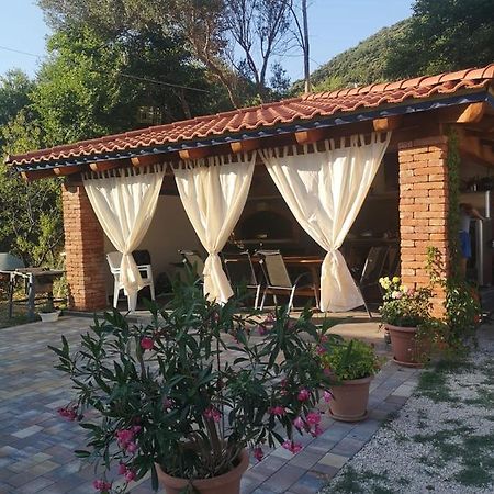 Apartments Olivera Supetarska Draga Exterior photo