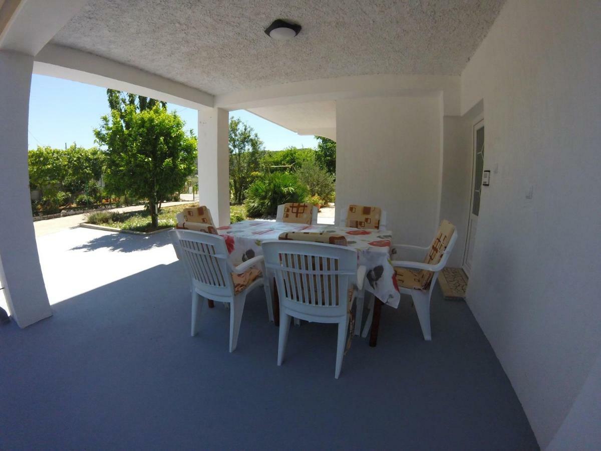 Apartments Olivera Supetarska Draga Exterior photo