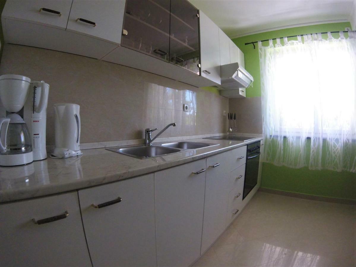 Apartments Olivera Supetarska Draga Exterior photo